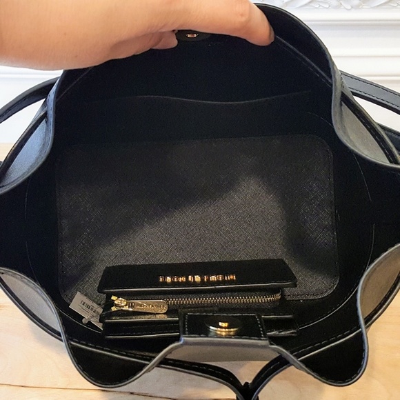 NWT Michael Kors Bucket Bag & Billfold - Picture 5 of 7